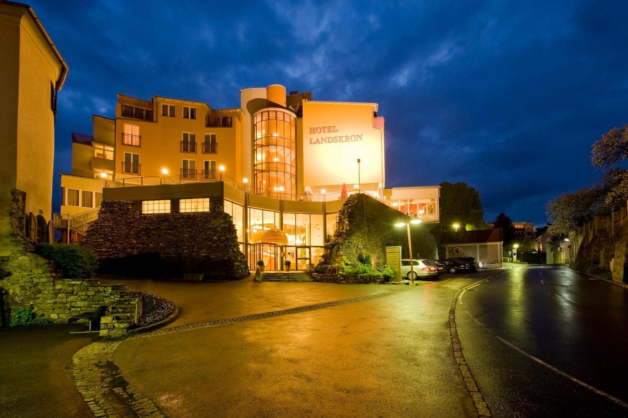 Hotel Landskron Bruck an der Mur Exterior photo