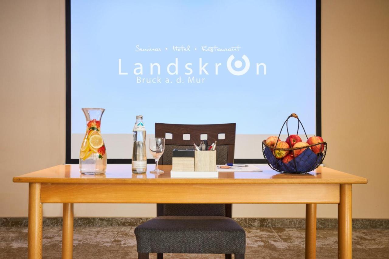 Hotel Landskron Bruck an der Mur Exterior photo